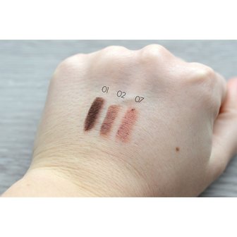 Swatches eye en lipliners van Boho
