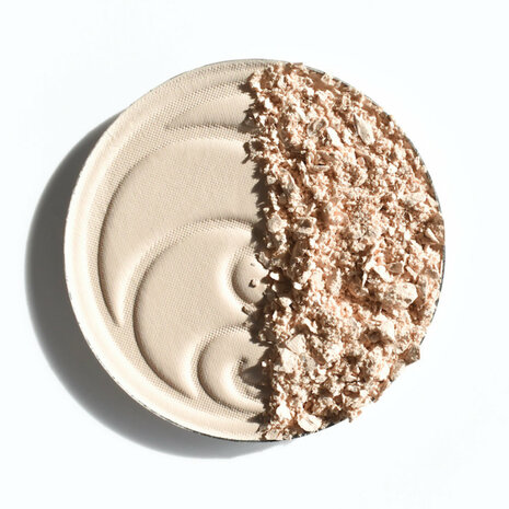 Pressed powder Fair | Living Nature