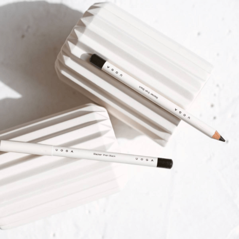 Super soft eye pencil blacker than black | Uoga Uoga