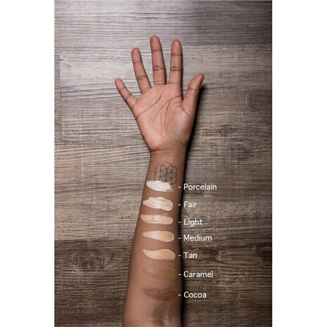 Swatches tinted moisturiser | PHB